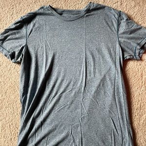 Blue/gray Men’s American Eagle T-Shirt size M